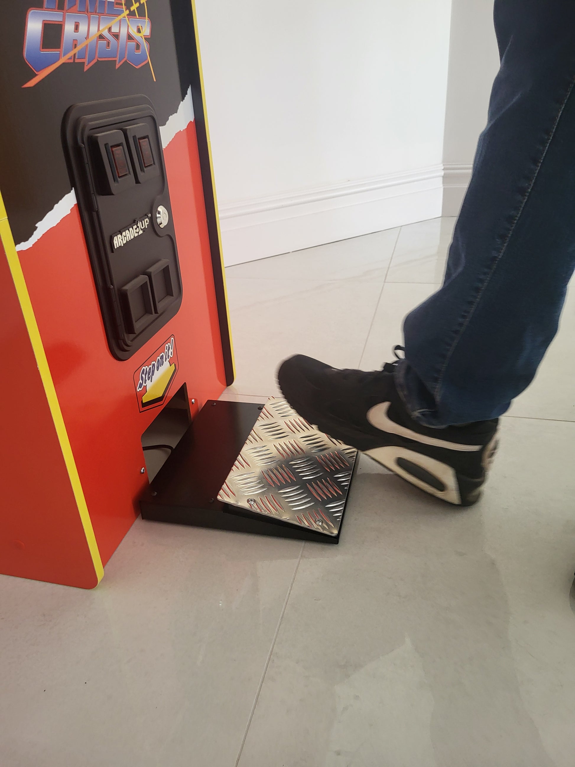 time crisis pedal Arcade1Up Time Crisis Cabinet