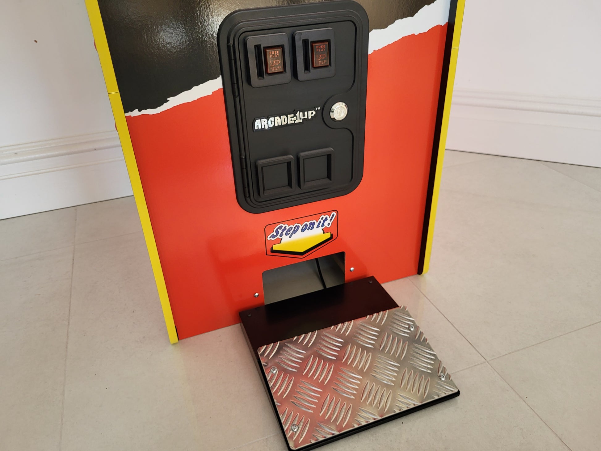 time crisis pedal Arcade1Up Time Crisis Cabinet